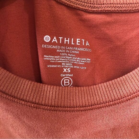 Athleta Mineral Wash Crop Tank - Picture 6 of 6